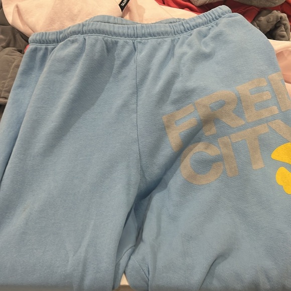 FREE CITY PANTS - Picture 3 of 3